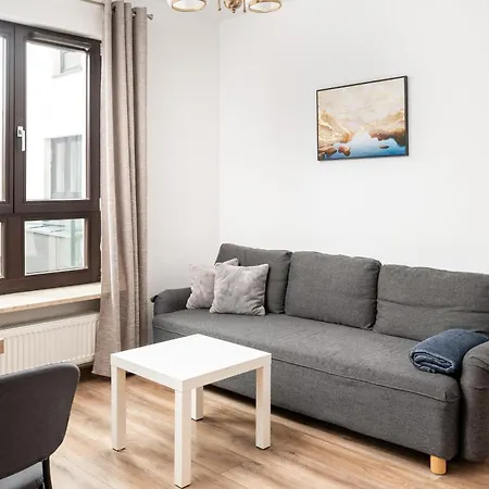 Metro Plocka Cosy Apartment *