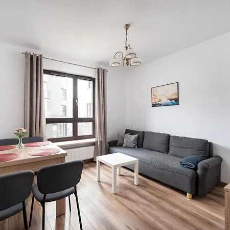 Apartment Metro Plocka Cosy *