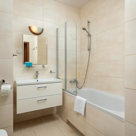 Metro Plocka Cosy Apartment *