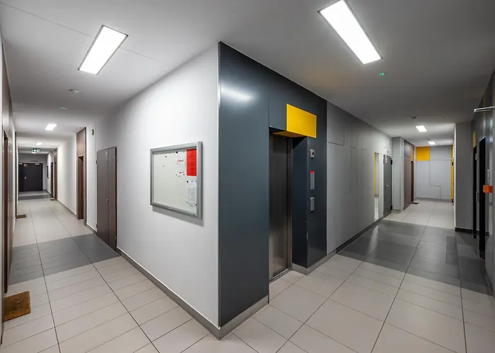 Metro Plocka Cosy By Bookinghost